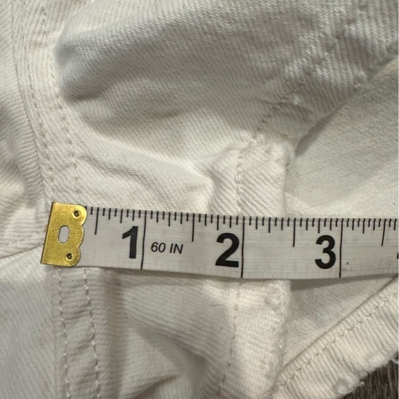 New Levi's Premium Shorts 29 Women's 501 Original Fit High Rise White Boho 2.5" - Picture 13 of 15